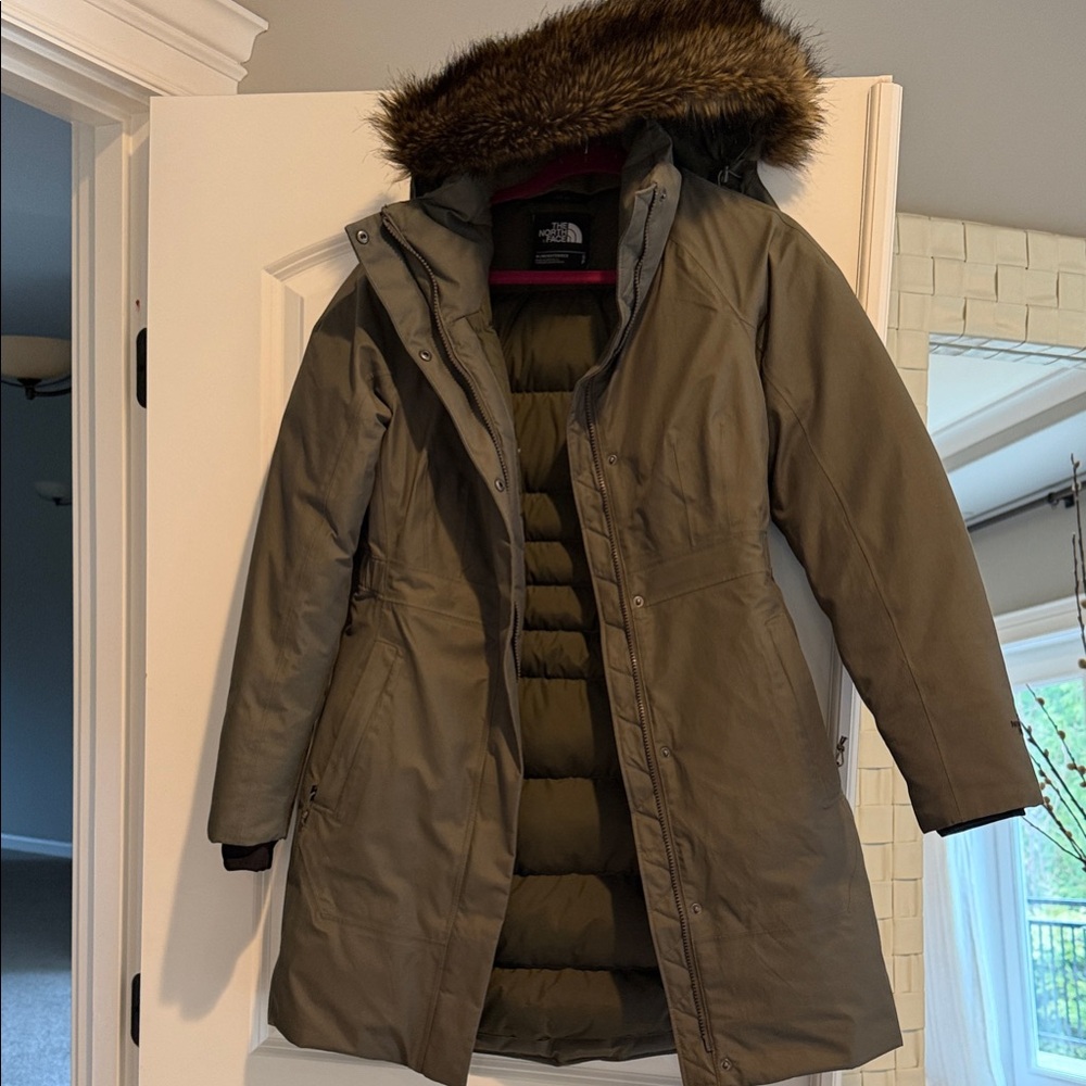 The North Face Women's Green Hooded Ski Jacket